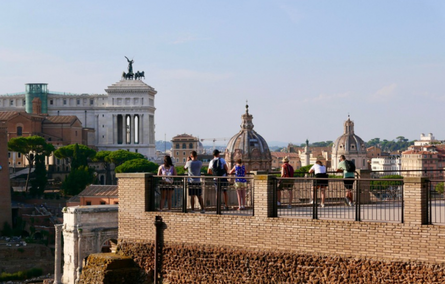 Small-Group Guided Tour of Trastevere & its Undergrounds