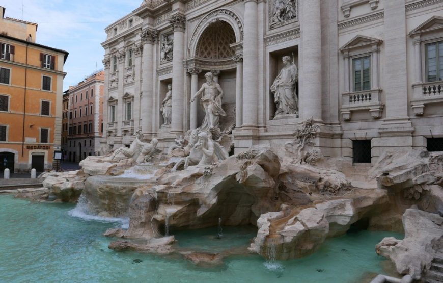 Express Guided Tour of Trevi Fountain & its Undergrounds